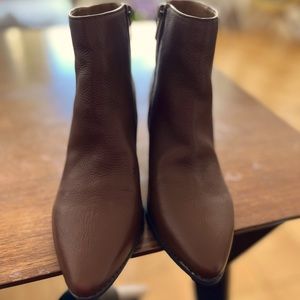American Rag 🤎 Eryn Leather Booties, size 5.5, brown